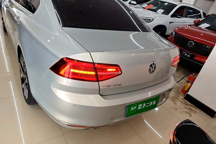 Used Volkswagen Magotan 2019 280TSI DSG Comfort Model China VI Standard Rear