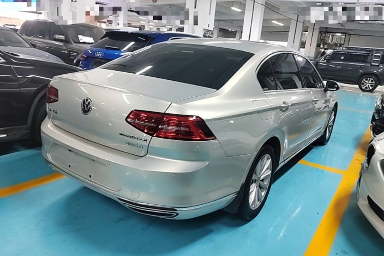 Used Volkswagen Magotan 2019 330TSI DSG Leading Edition China V Standard Rear Right 45 Deg