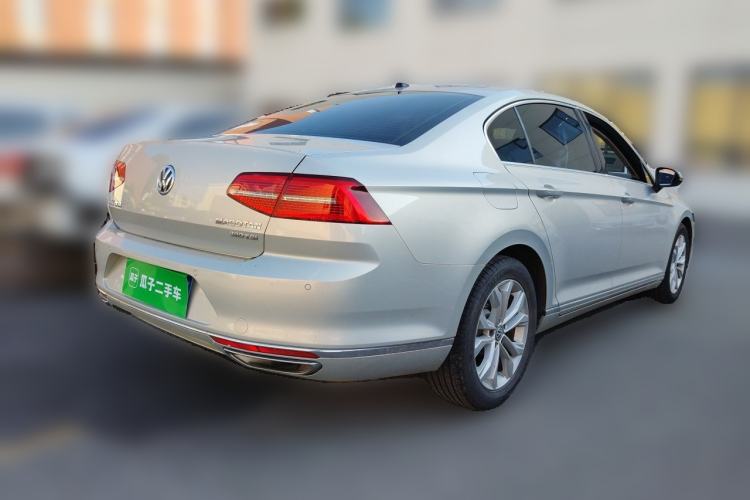 Used Volkswagen Magotan 2019 380TSI DSG Luxury Model China V Standard Rear Right 45 Deg