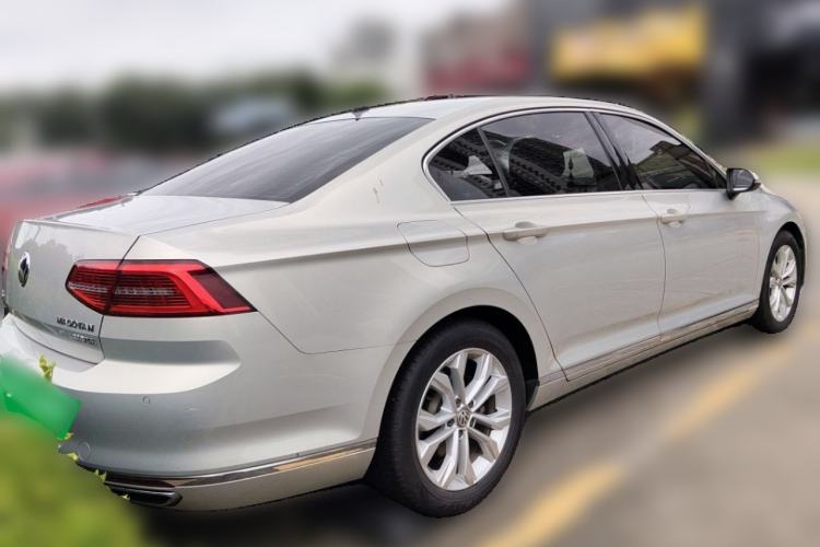 Used Volkswagen Magotan 2019 330TSI DSG Luxury Version China VI Standard Rear Right 45 Deg