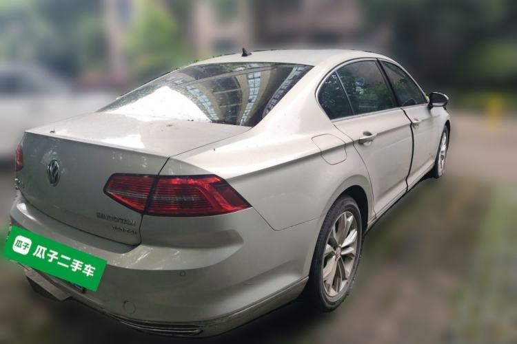 Used Volkswagen Magotan 2019 330TSI DSG Luxury Version China VI Standard Rear Right 45 Deg