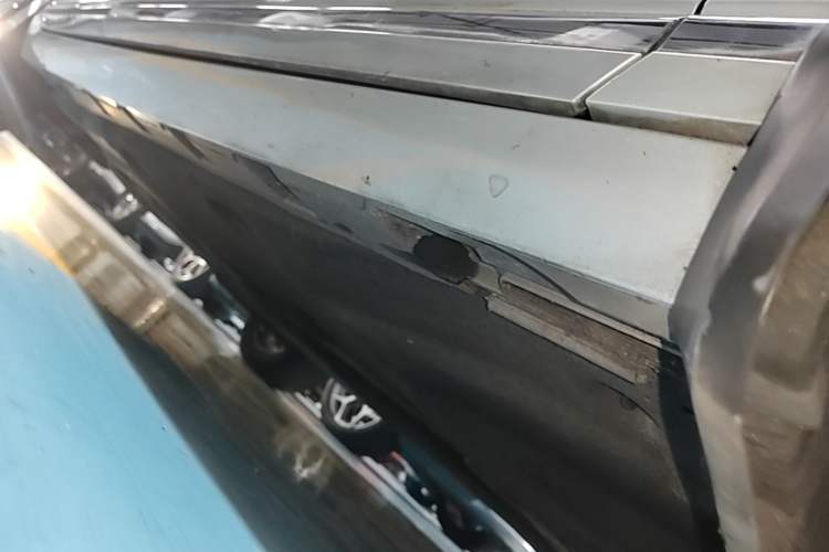Used Volkswagen Magotan 2019 330TSI DSG Leading Edition China V Standard Right Side Sill