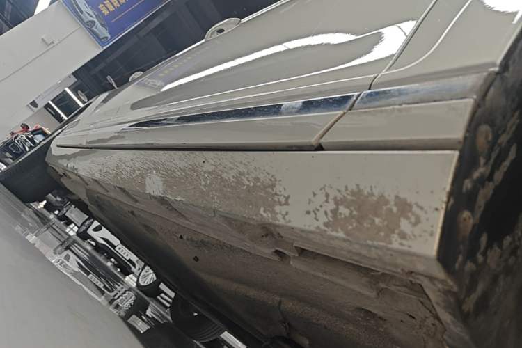 Used Volkswagen Magotan 2019 330TSI DSG Leading Model China VI Standard Right Side Sill