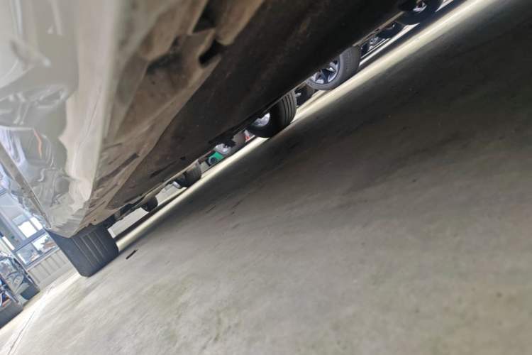 Used Volkswagen Magotan 2019 330TSI DSG Luxury Version China VI Standard Right Side Sill
