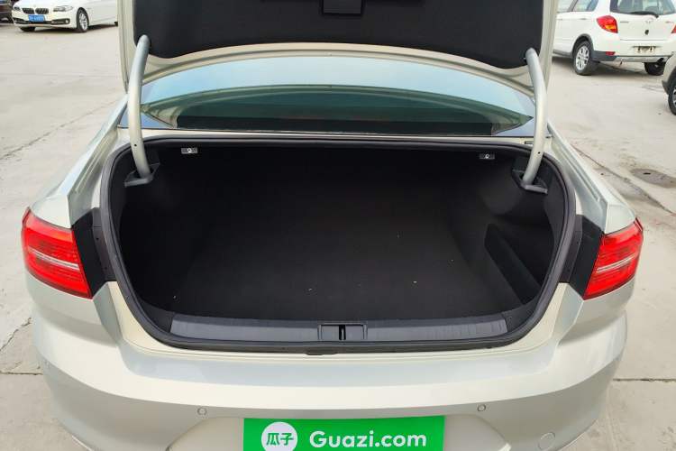 Used Volkswagen Magotan 2019 330TSI DSG Luxury Model China V Standard Trunk