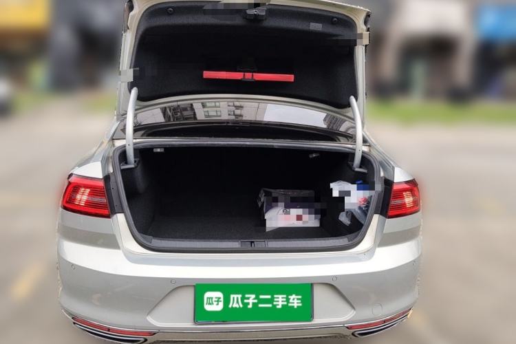 Used Volkswagen Magotan 2019 330TSI DSG Luxury Version China VI Standard Trunk