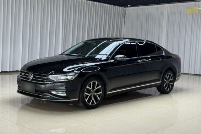 Ojetý Volkswagen Magotan 2020 330TSI DSG Leading Model