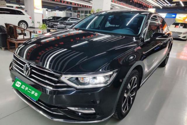 Ojetý Volkswagen Magotan 2020 330TSI DSG Leading Model