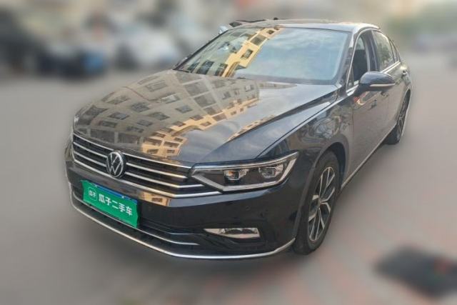 Ojetý Volkswagen Magotan 2020 330TSI DSG Leading Model