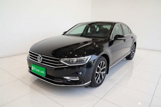 Ojetý Volkswagen Magotan 2020 330TSI DSG Leading Model
