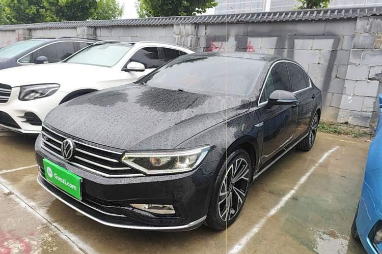 Used Volkswagen Magotan 2020 330TSI DSG Luxury Edition Guazi used car, China used car export, Used car for sale, Used  cars, Cheapest cars for sale
