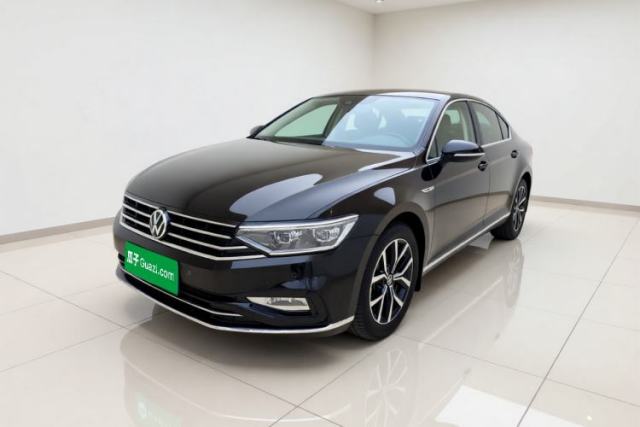 Ojetý Volkswagen Magotan 2020 330TSI DSG Leading Model