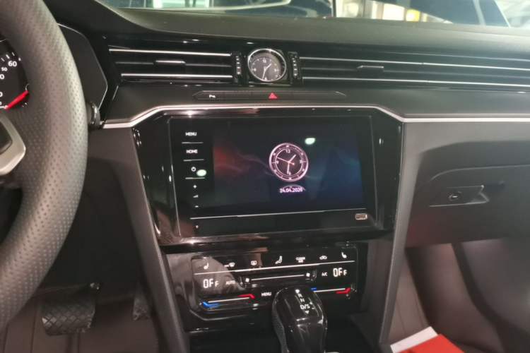 Used Volkswagen Magotan 2020 330TSI DSG Leading Model Audio And AC Panel