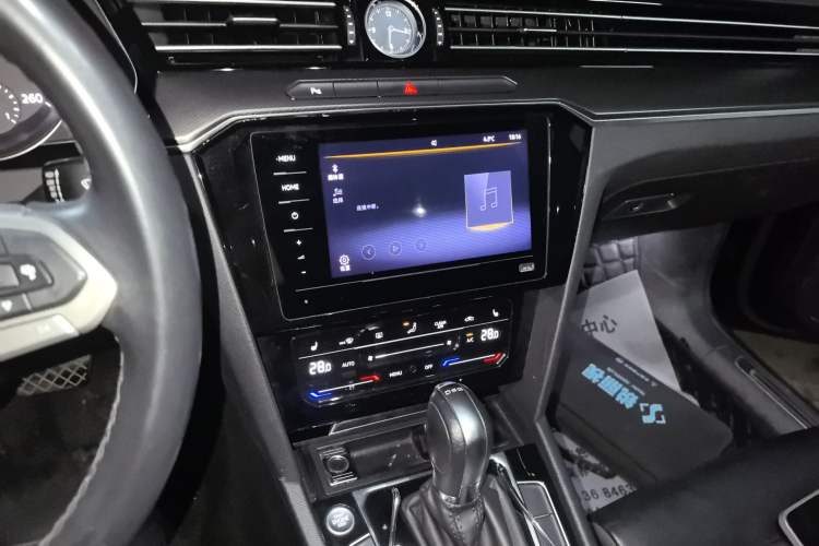 Used Volkswagen Magotan 2020 330TSI DSG Leading Model Audio And AC Panel