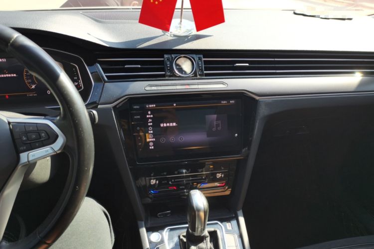 Used Volkswagen Magotan 2020 330TSI DSG Luxury Edition Audio And AC Panel