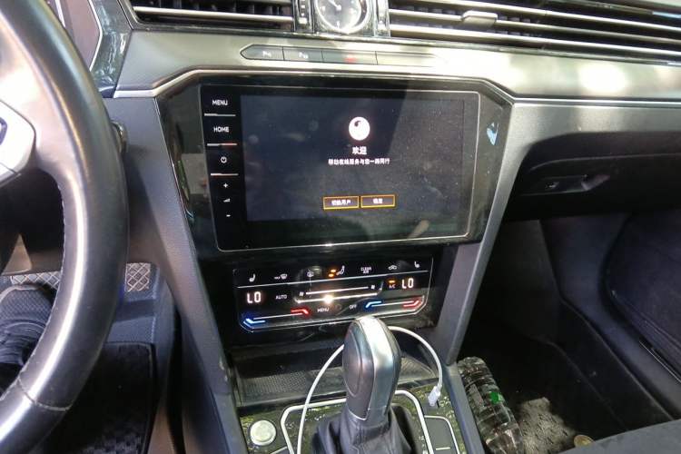 Used Volkswagen Magotan 2020 380TSI DSG Luxury Version Audio And AC Panel