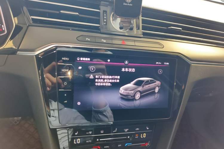 Used Volkswagen Magotan 2020 380TSI DSG Luxury Version Audio And AC Panel
