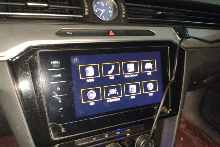 Used Volkswagen Magotan 2020 280TSI DSG Comfort Edition Audio And AC Panel