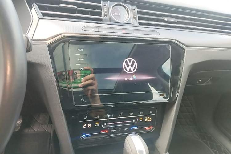 Used Volkswagen Magotan 2020 330TSI DSG Leading Model Audio And AC Panel