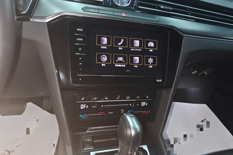 Used Volkswagen Magotan 2020 330TSI DSG Leading Model Audio And AC Panel