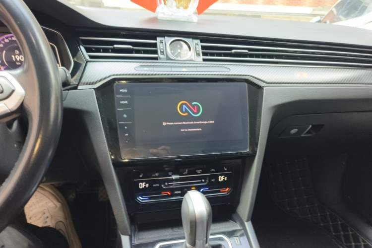 Used Volkswagen Magotan 2020 330TSI DSG Luxury Edition Audio And AC Panel