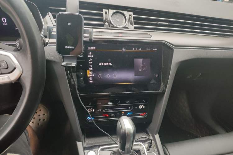 Used Volkswagen Magotan 2020 330TSI DSG Luxury Edition Audio And AC Panel