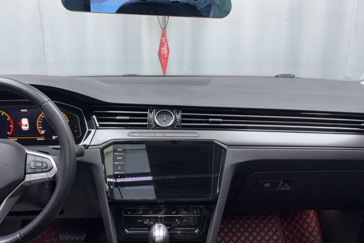 Used Volkswagen Magotan 2020 330TSI DSG Luxury Edition Audio And AC Panel