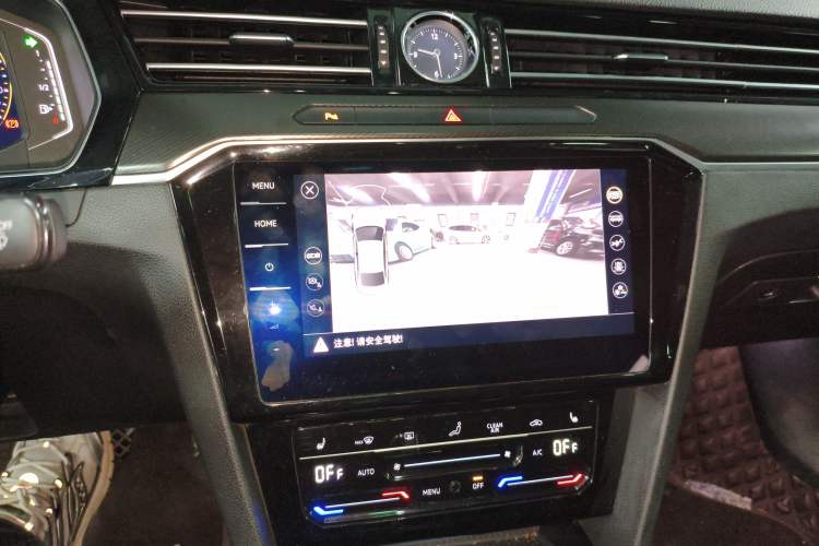 Used Volkswagen Magotan 2020 330TSI DSG Luxury Edition Audio And AC Panel