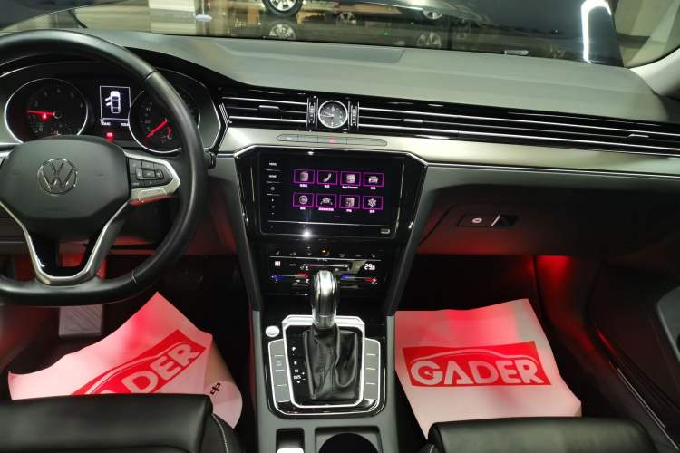 Used Volkswagen Magotan 2020 330TSI DSG Leading Model Audio And AC Panel