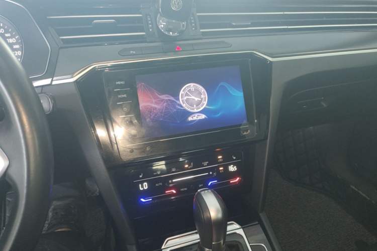 Used Volkswagen Magotan 2020 330TSI DSG Leading Model Audio And AC Panel