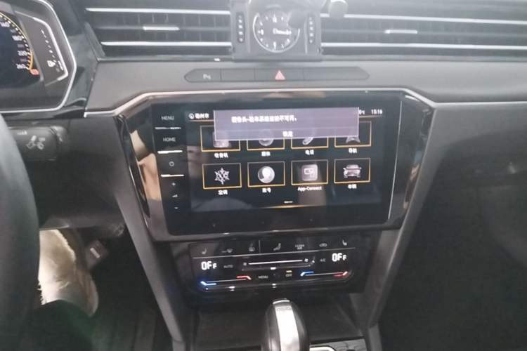 Used Volkswagen Magotan 2020 330TSI DSG Luxury Edition Audio And AC Panel