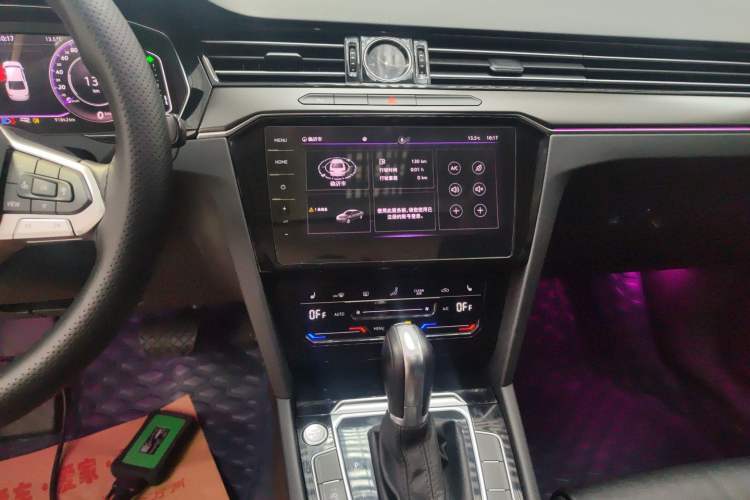 Used Volkswagen Magotan 2020 330TSI DSG Leading Model Audio And AC Panel