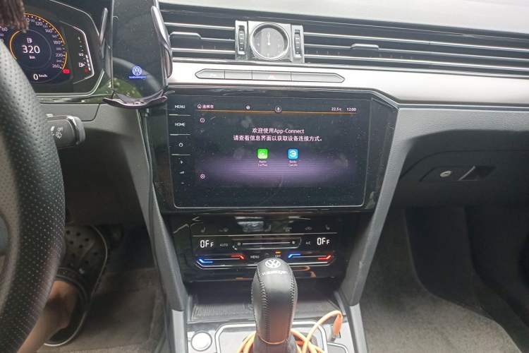 Used Volkswagen Magotan 2020 330TSI DSG Luxury Edition Audio And AC Panel