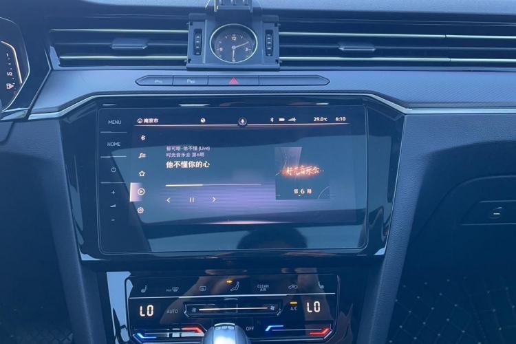 Used Volkswagen Magotan 2020 380TSI DSG Luxury Version Audio And AC Panel