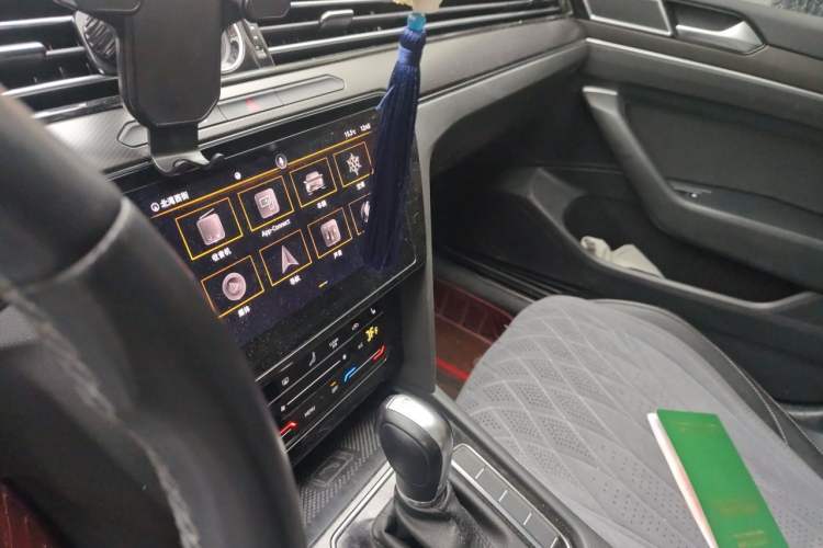 Used Volkswagen Magotan 2020 380TSI DSG Luxury Version Audio And AC Panel