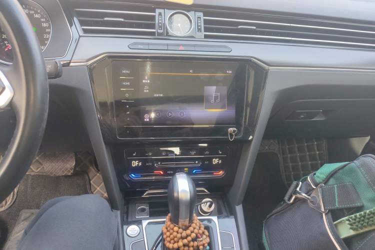 Used Volkswagen Magotan 2020 330TSI DSG Leading Model Audio And AC Panel