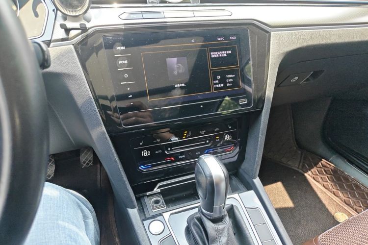 Used Volkswagen Magotan 2020 330TSI DSG Leading Model Audio And AC Panel