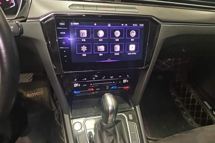 Used Volkswagen Magotan 2020 330TSI DSG Luxury Edition Audio And AC Panel