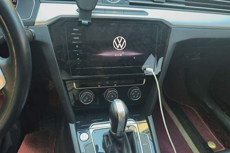 Used Volkswagen Magotan 2020 280TSI DSG Comfort Edition Audio And AC Panel
