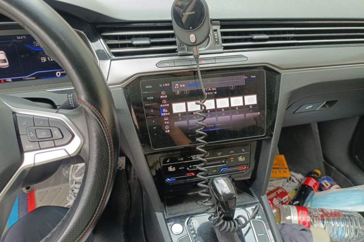 Used Volkswagen Magotan 2020 330TSI DSG Luxury Edition Audio And AC Panel