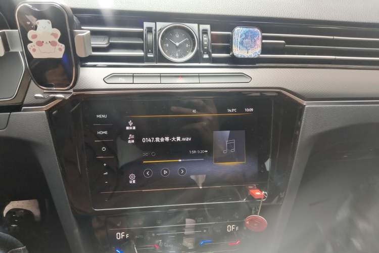 Used Volkswagen Magotan 2020 330TSI DSG Leading Model Audio And AC Panel