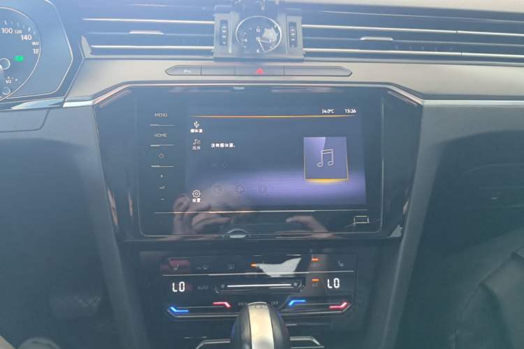Used Volkswagen Magotan 2020 330TSI DSG Leading Model Audio And AC Panel
