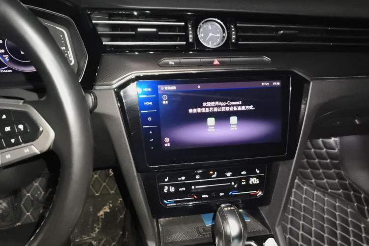 Used Volkswagen Magotan 2020 330TSI DSG Luxury Edition Audio And AC Panel