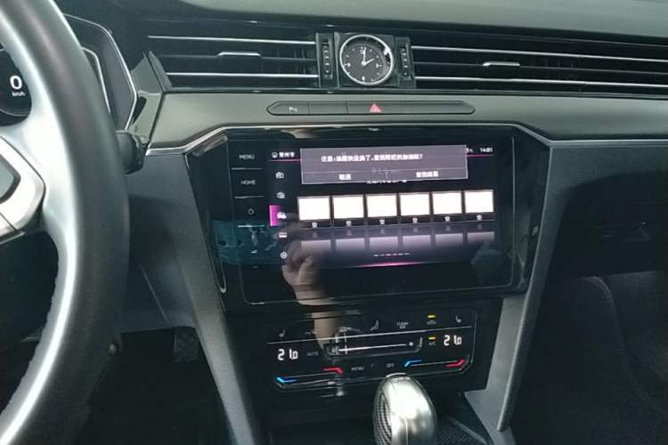 Used Volkswagen Magotan 2020 330TSI DSG Luxury Edition Audio And AC Panel