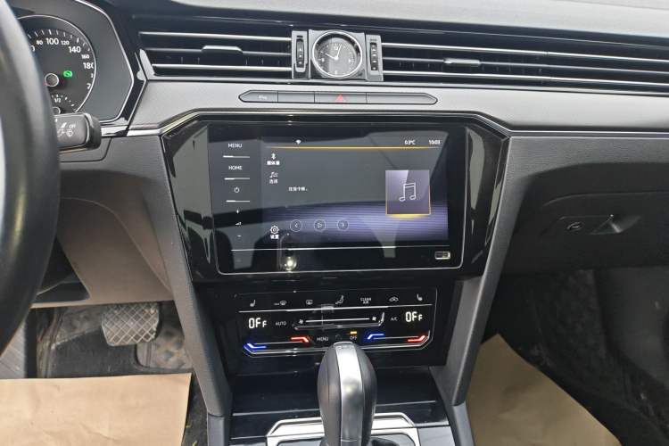 Used Volkswagen Magotan 2020 330TSI DSG Leading Model Audio And AC Panel