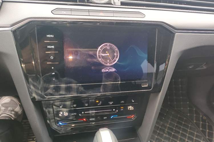 Used Volkswagen Magotan 2020 330TSI DSG Leading Model Audio And AC Panel