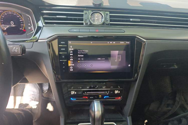 Used Volkswagen Magotan 2020 330TSI DSG Luxury Edition Audio And AC Panel