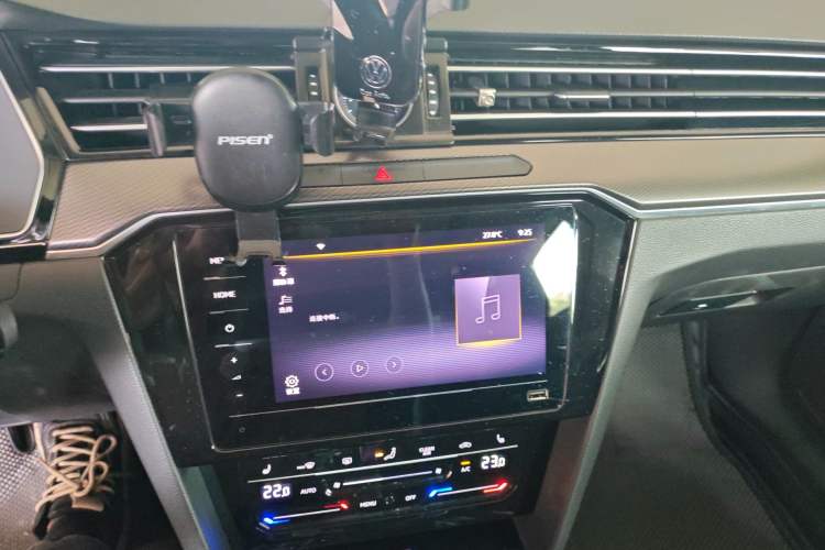 Used Volkswagen Magotan 2020 330TSI DSG Leading Model Audio And AC Panel