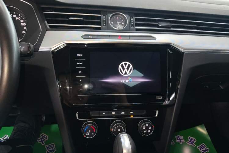 Used Volkswagen Magotan 2020 280TSI DSG Comfort Edition Audio And AC Panel
