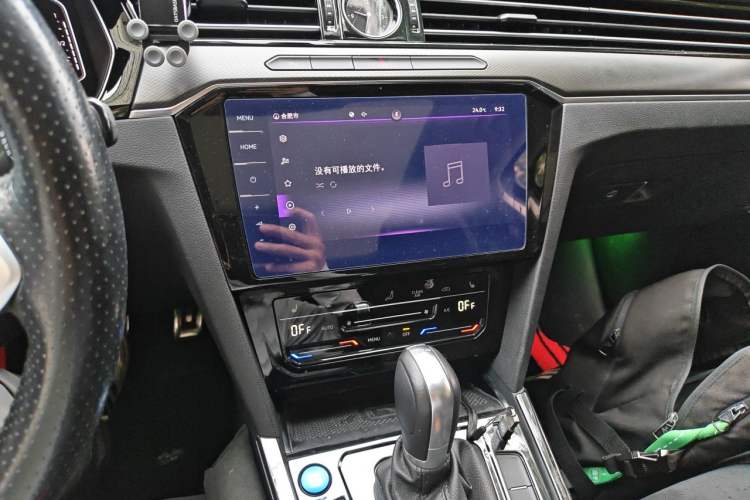 Used Volkswagen Magotan 2020 330TSI DSG Luxury Edition Audio And AC Panel